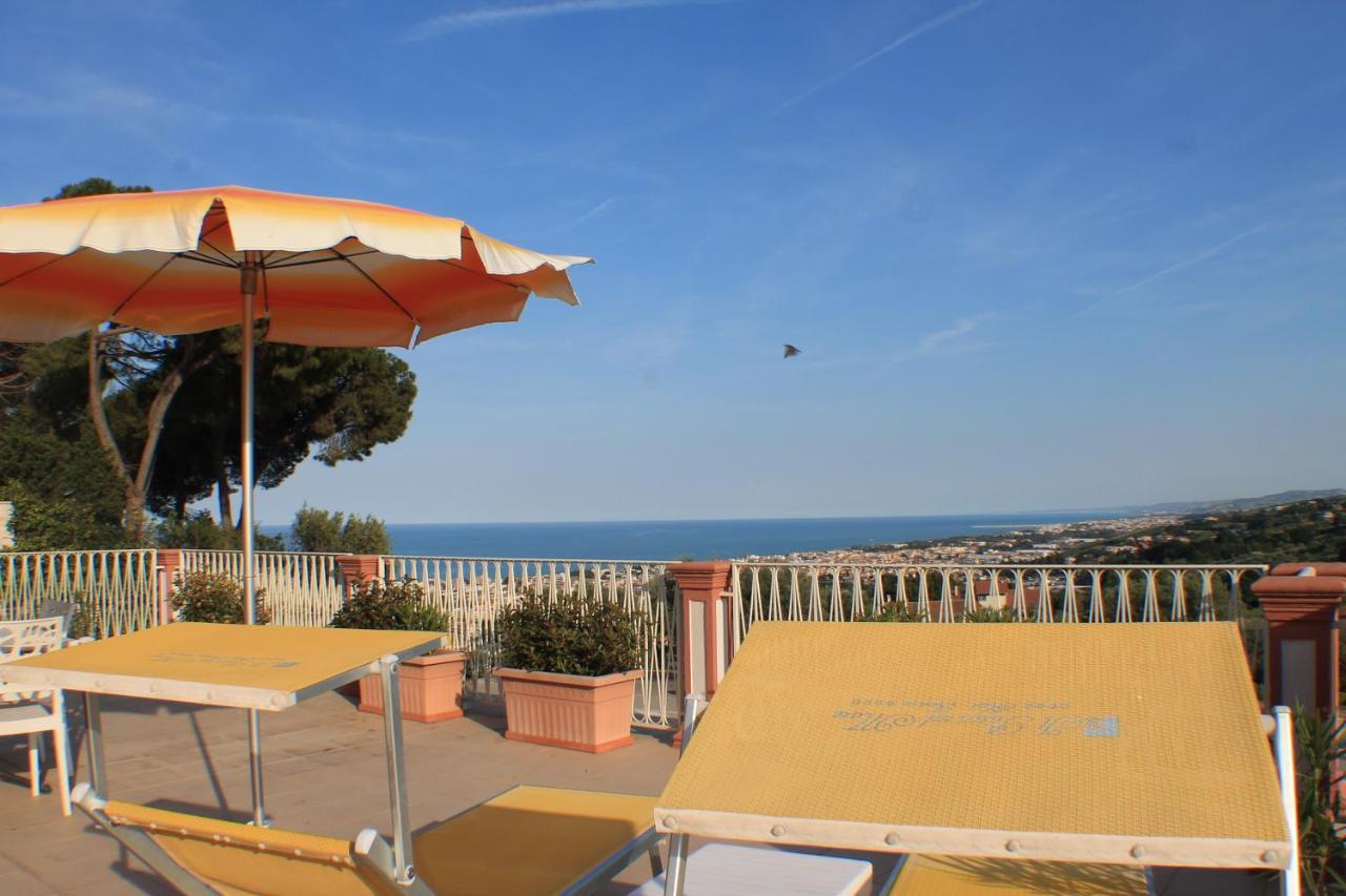 Il Parco Sul Mare Resort&SPA Tortoreto Extérieur photo
